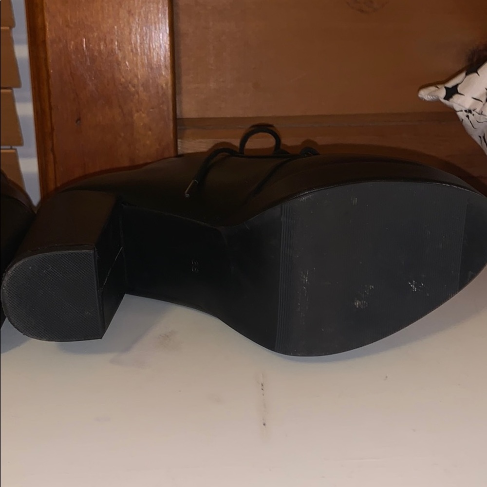 Heel boot - Picture 6 of 6